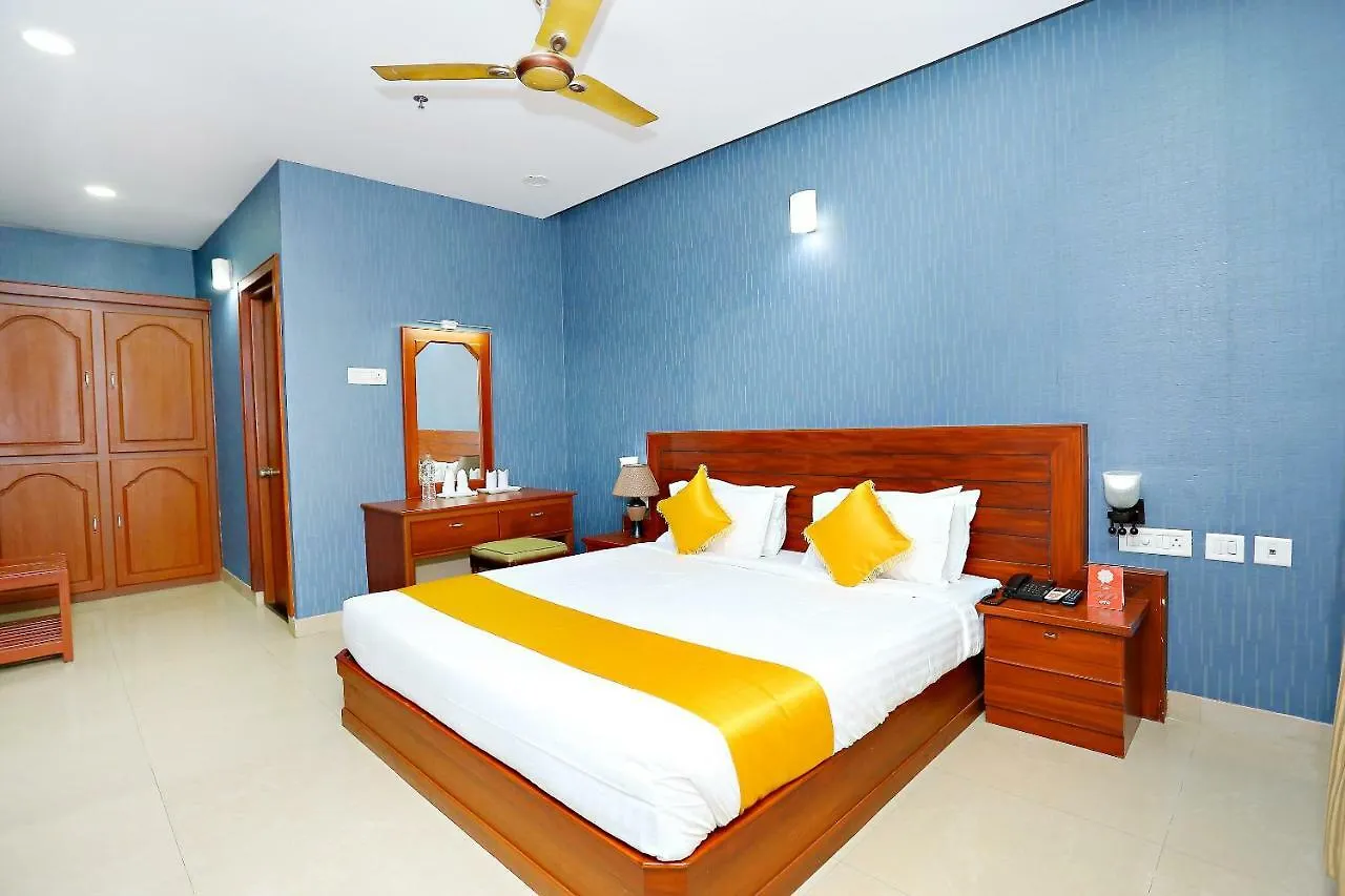 ****  Oyo 37085 Smart Residency Hotel Thrissur India