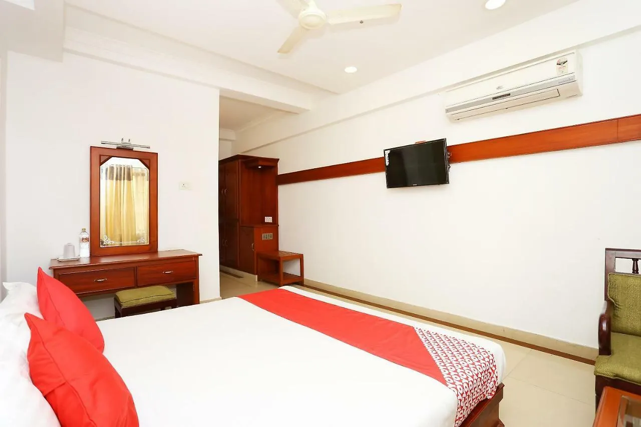 Oyo 37085 Smart Residency Hotel Thrissur
